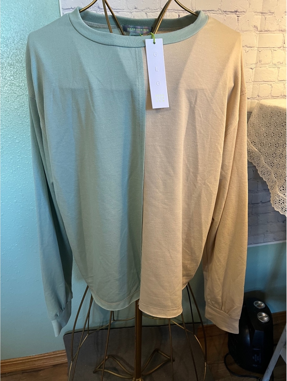 Good Luck Gem Top Crewneck colorblock sweatshirt Versona womens M new